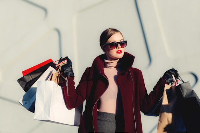 A model with shopping bags